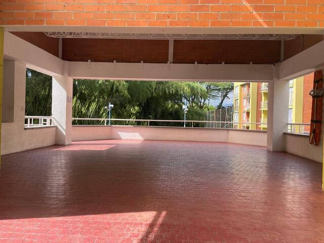 #13 - Departamento para Venta en Dos Quebradas - RIS - 2