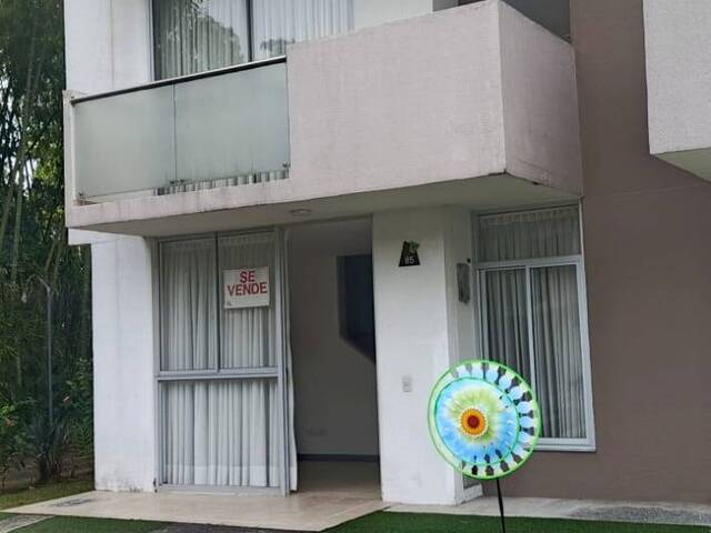 #19 - Casa para Venta en Dos Quebradas - RIS - 1